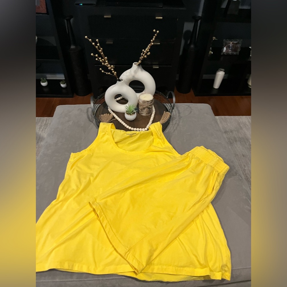 Woman Within Sunny Yellow Top&Short Set Size:1X Elastic waist & pockets.Stretchy
